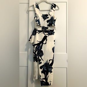 TOP SHOP DRESS floral  pre loved size 2